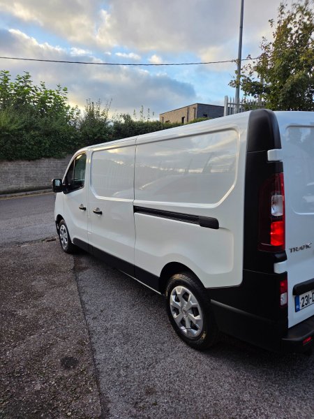 2023 Renault Trafic - photo 5