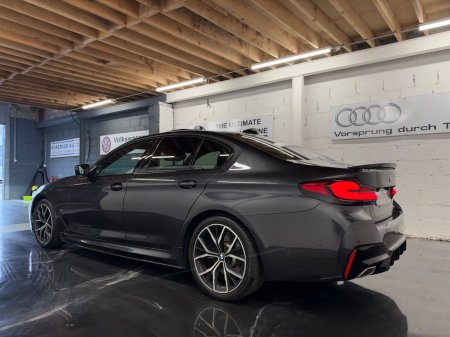 2021 BMW 5-Series - photo 5