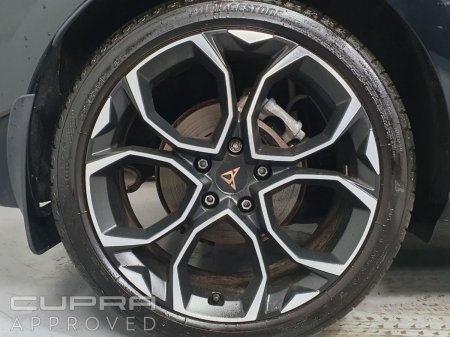 2025 Cupra Leon - photo 6