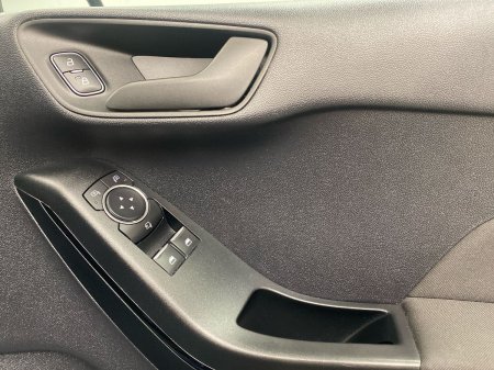 2021 Ford Fiesta - photo 13