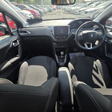 2017 Peugeot 208 - photo 13