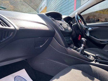 2015 Ford Focus - photo 9