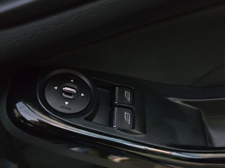 2014 Ford Fiesta - photo 20