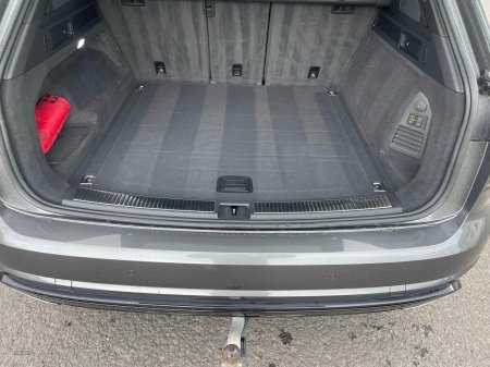 2023 Volkswagen Touareg - photo 25