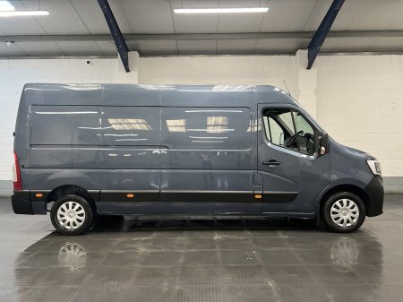2023 Renault Master