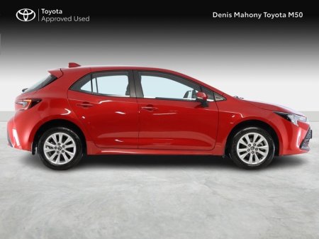 2025 Toyota Corolla - photo 3
