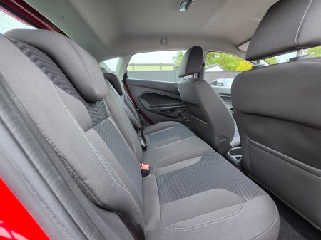2016 Ford Fiesta - photo 23