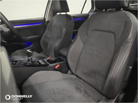 2025 Volkswagen Golf - photo 8
