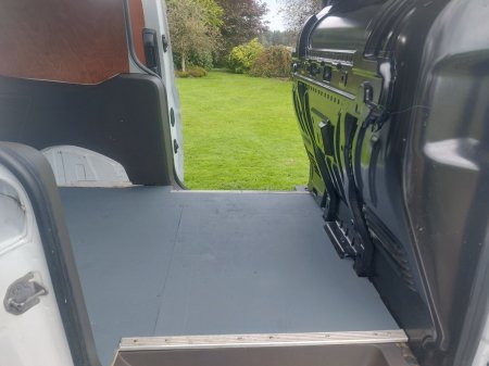 2020 Ford Transit - photo 28