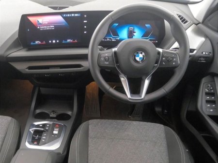 2026 BMW 1-Series - photo 5