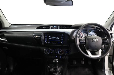 2022 Toyota Hilux - photo 20
