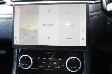 2022 Jaguar F-Pace - photo 11