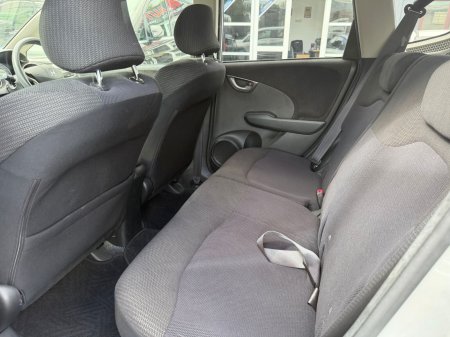 2011 Honda Fit - photo 17