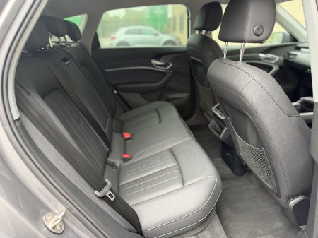 2020 Audi e-tron - photo 17