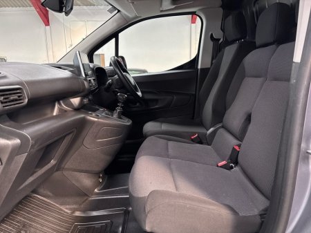 2024 Toyota Proace City - photo 6