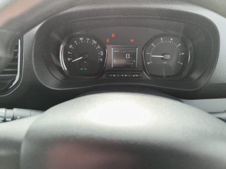 2021 Citroen Dispatch - photo 14
