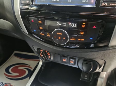 2018 Nissan Navara - photo 11