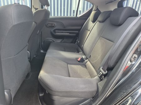 2016 Toyota Aqua - photo 14