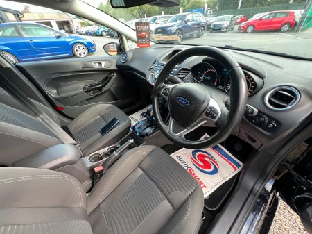 2015 Ford Fiesta - photo 16