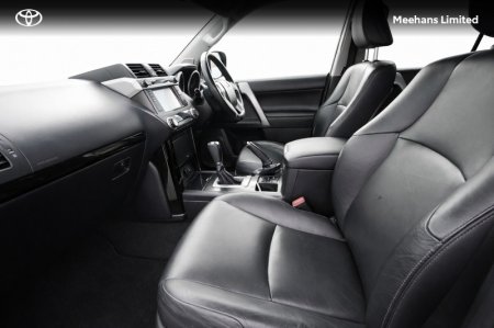 2017 Toyota Land Cruiser - photo 6