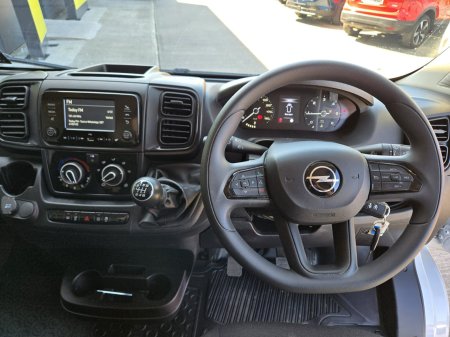 2025 Opel Movano - photo 17