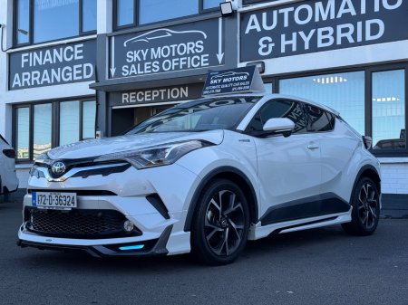 2017 Toyota C-HR 1.8 HYBRID LUNA