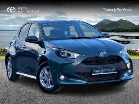 2026 Toyota Yaris YARIS HEV LUNA