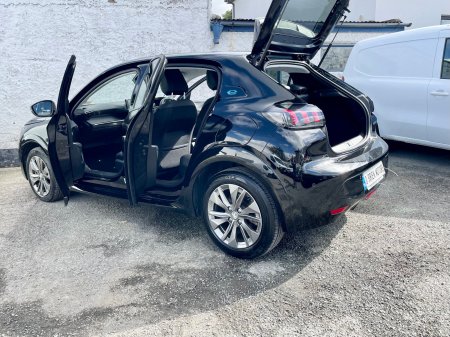 2023 Peugeot 208 - photo 20