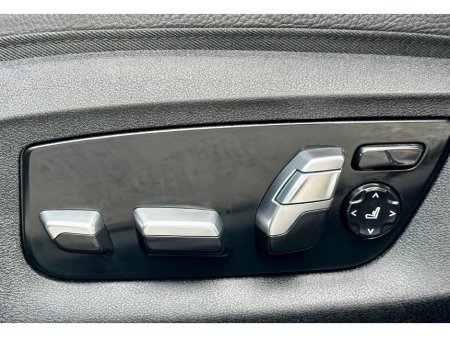 2022 BMW 5-Series - photo 15