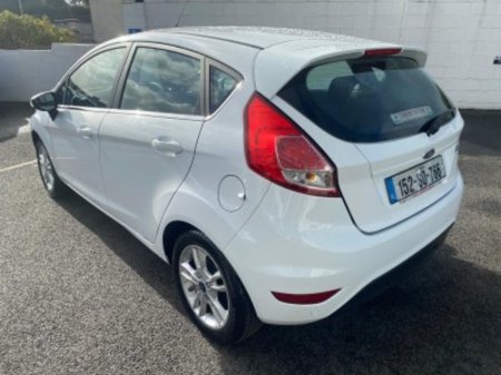 2015 Ford Fiesta - photo 14