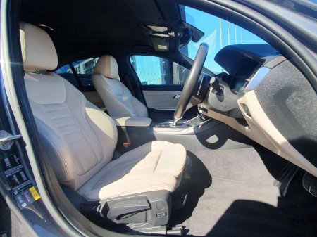 2021 BMW 3-Series - photo 12