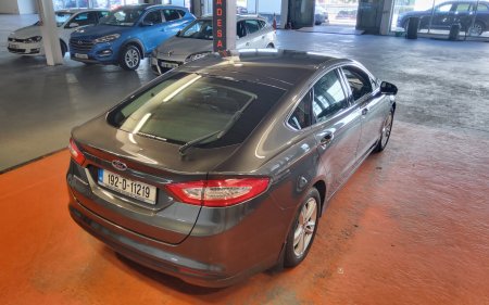 2019 Ford Mondeo - photo 2