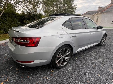 2019 Skoda Superb - photo 11