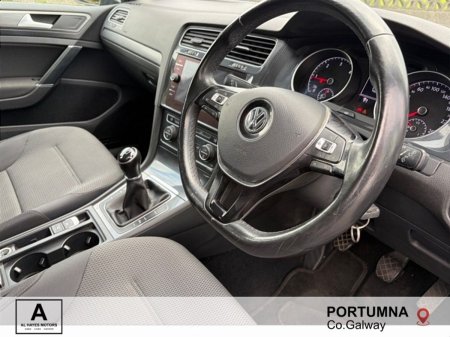 2017 Volkswagen Golf - photo 2