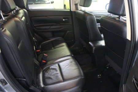 2016 Mitsubishi Outlander - photo 18