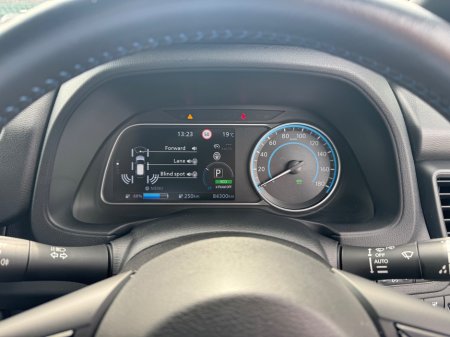 2021 Nissan Leaf - photo 14