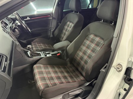 2014 Volkswagen Golf - photo 17
