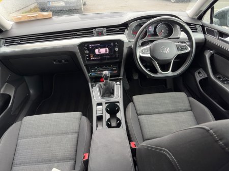 2022 Volkswagen Passat - photo 22