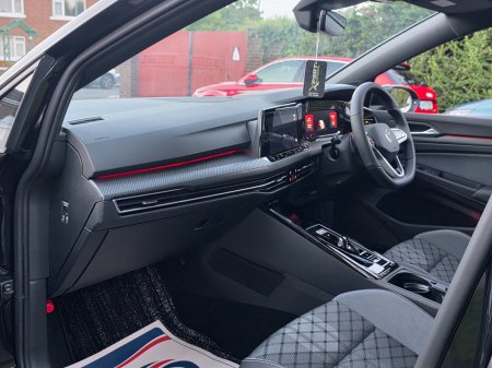 2024 Volkswagen Golf - photo 21