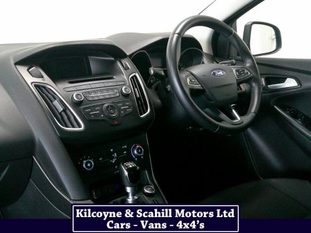 2017 Ford Focus - photo 17