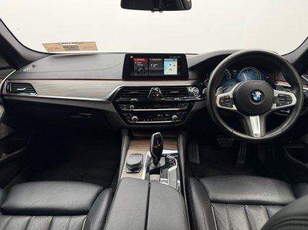 2018 BMW 5-Series - photo 11