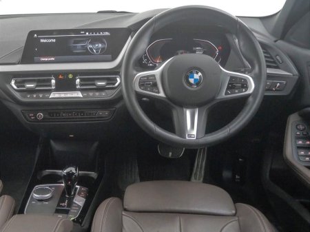 2024 BMW 1-Series - photo 5