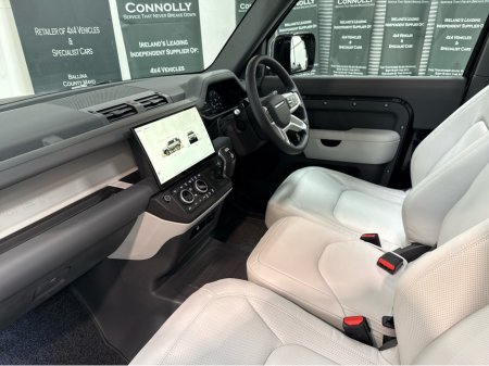 2026 Land Rover Defender - photo 14