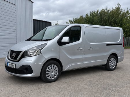 2020 Nissan NV300 - photo 2