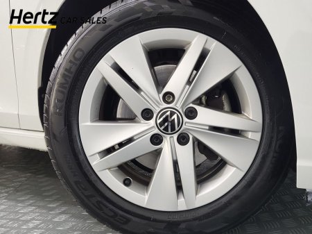 2023 Volkswagen Golf - photo 6
