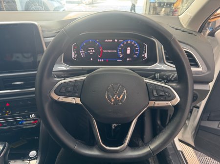2024 Volkswagen T-Roc - photo 9