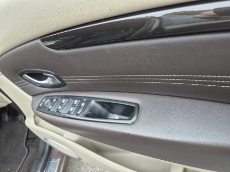 2010 Renault Scenic - photo 14
