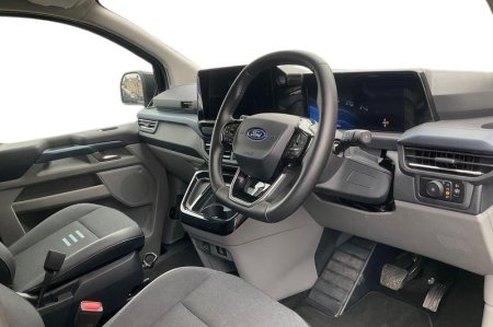 2025 Ford Tourneo Custom - photo 14