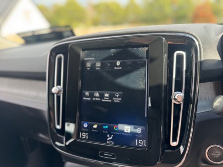 2020 Volvo XC40 - photo 16