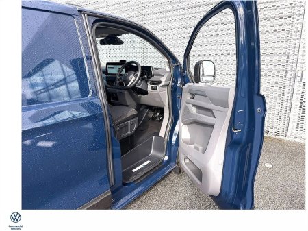 2026 Volkswagen Transporter - photo 2